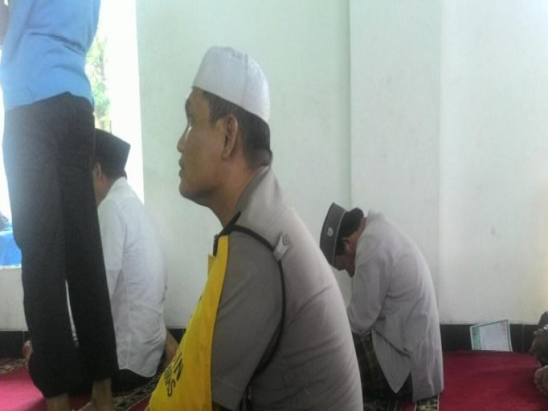 IMG-bhabinkamtibmas-bersama-lurah-pasir-jaya-lakukan-sharing-kamtibmas-dengan-tokoh-agama