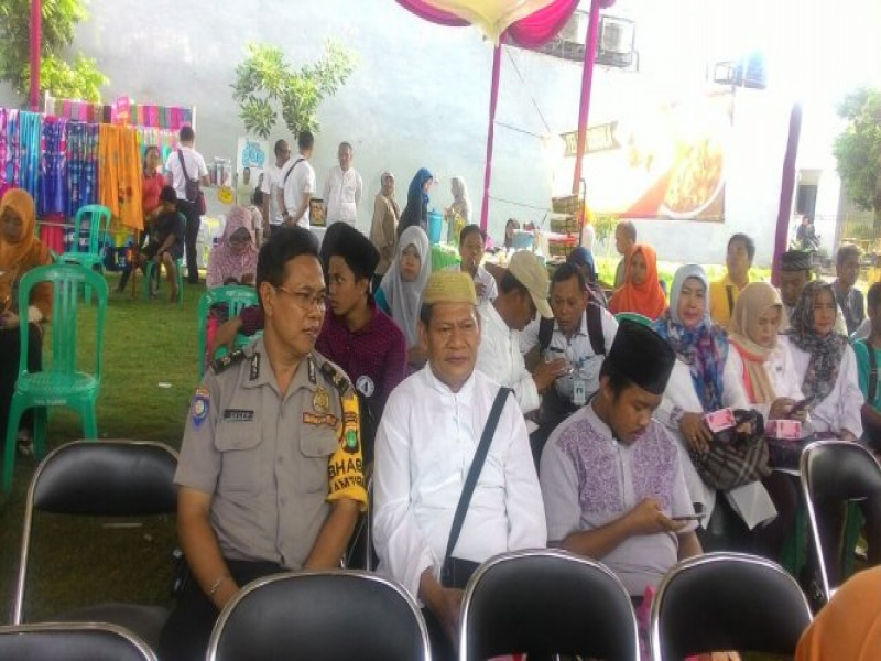 IMG-bhabinkamtibmas-periuk-jaya-hadiri-giat-kampung-pemuda-di-kecamatan-periuk