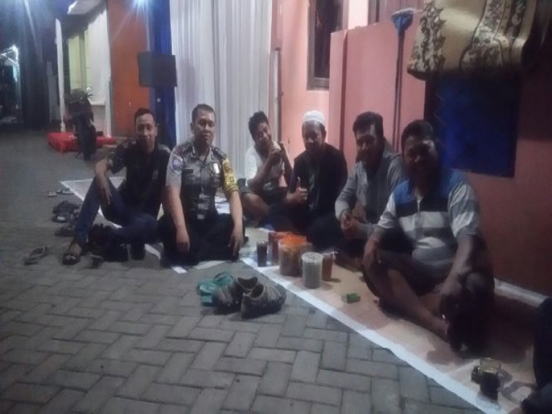 IMG-bhabinkamtibmas-kelurahan-parung-serab-bripka-hasan-sadili-sambang-warga-jalan-kebudayaan-rt-05-rw-01