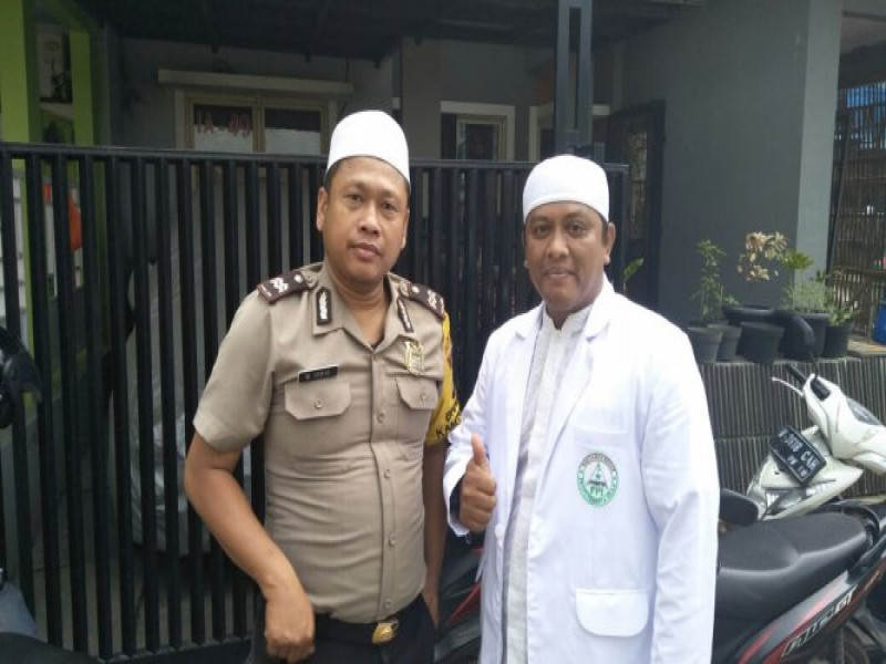 IMG-binmas-aiptu-m-idris-lakukan-sambang-dialogis-dengan-sekretaris-fpi-ranting-jatake