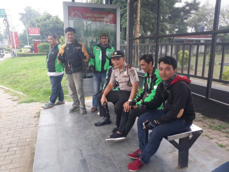 IMG-wakapolsek-jatiuwung-himbau-para-pengendara-ojek-online-jaga-kamtibmas