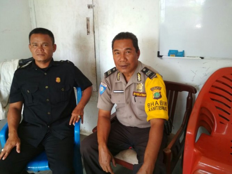 IMG-aiptu-agus-setyanto-binmas-polsek-ciledug-sambang-ke-pos-keamanan-menyampaikan-pesan-kamtibmas-untuk-waspadai-pelaku-pencurian