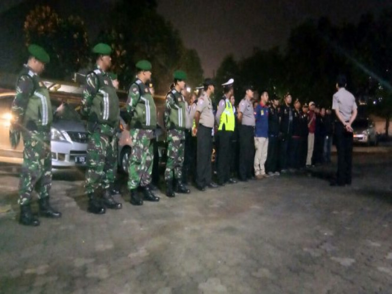 IMG-polsek-jatiuwung-gelar-ops-cipkon-gabungan-bersama-tni-dan-pokdarkamtibmas