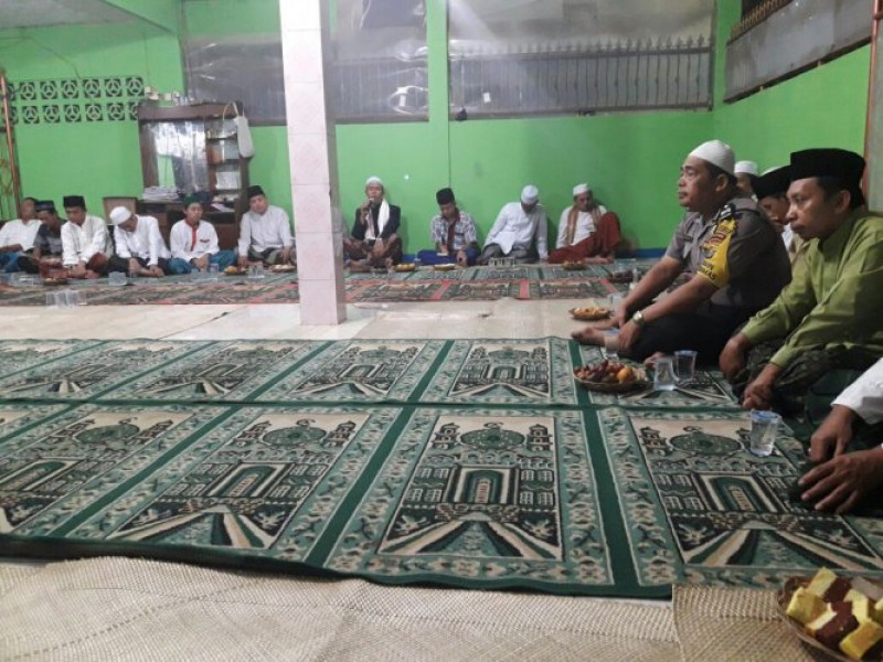 IMG-aiptu-apendih-bhabinkamtibmas-kelurahan-paninggilan-utara-giat-polsantren