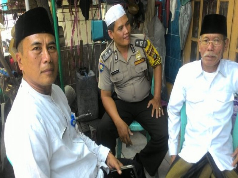 IMG-binmas-polsek-jatiuwung-dan-lurah-pasir-jaya-silaturahmi-dengan-pengurus-dkm-masjid-al-barokah