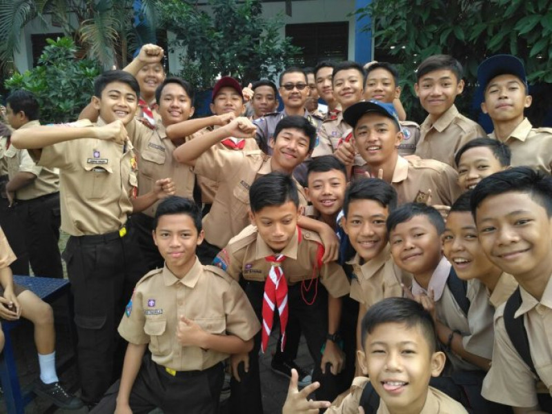 IMG-bhabinkamtibmas-kelurahan-pondok-bahar-berikan-binluh-siswa-i-smpn-24-pondok-bahar