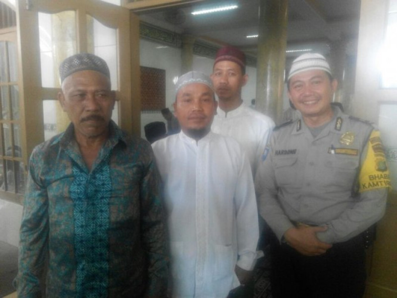 IMG-bhabinkamtibmas-selapajang-jaya-ingatkan-warga-jangan-mudah-terhasut-berita-bohong