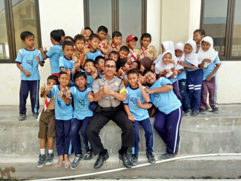 IMG-dalam-sambangnya-di-sdn-pemukiman-aiptu-yosef-k-berharaap-pihak-sekolah-dapat-meningkatkan-keamanan-serta-jalinan-silaturahim