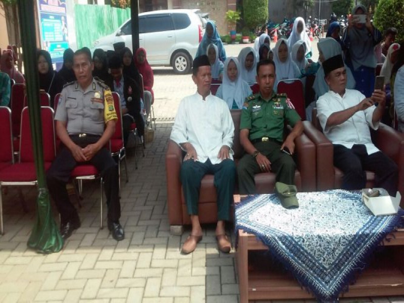 IMG-bhabinkamtibmas-polsek-ciledug-hadiri-pembukaan-mtq-ii-tingkat-kecamatan-karang-tengah
