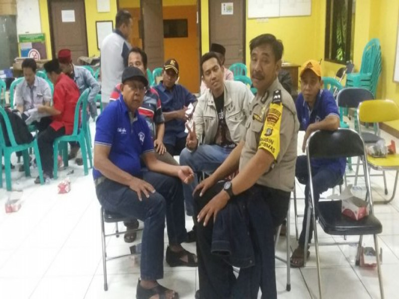 IMG-aiptu-jamhari-giatkan-sambang-dds-untuk-menjaga-wilayah-agar-aman-dari-kejahatan