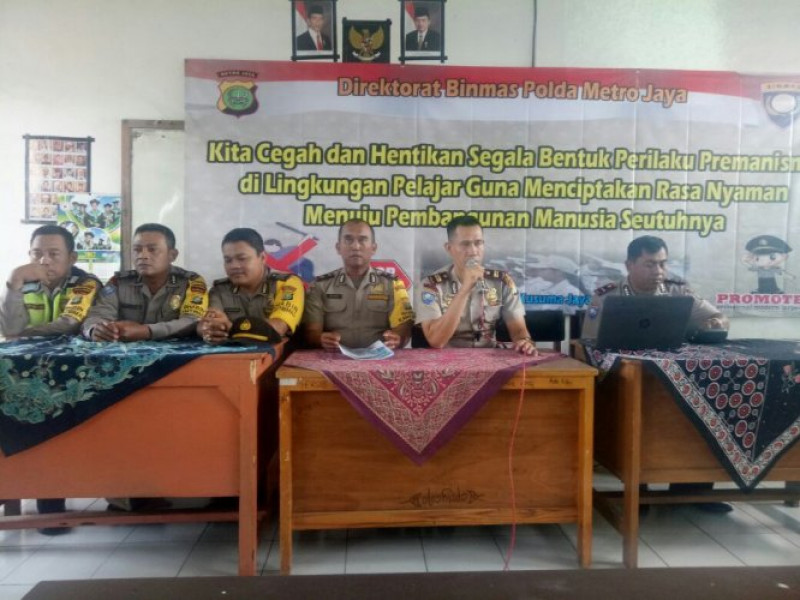 IMG-kanit-binmas-polsek-jatiuwung-penyuluhan-di-smk-dewi-sartika-cegah-dan-hentikan-segala-bentuk-perilaku-premanisme