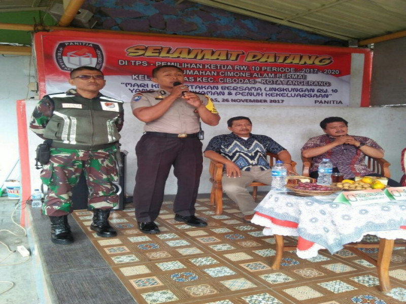 IMG-personil-polsek-jatiuwung-bersama-unsur-3-pilar-amankan-pemilihan-ketua-rw10-kelurahan-cibodas