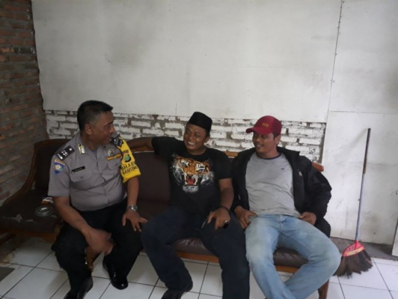 IMG-bhabinkamtibmas-larangan-utara-melaksanakan-giat-sambang