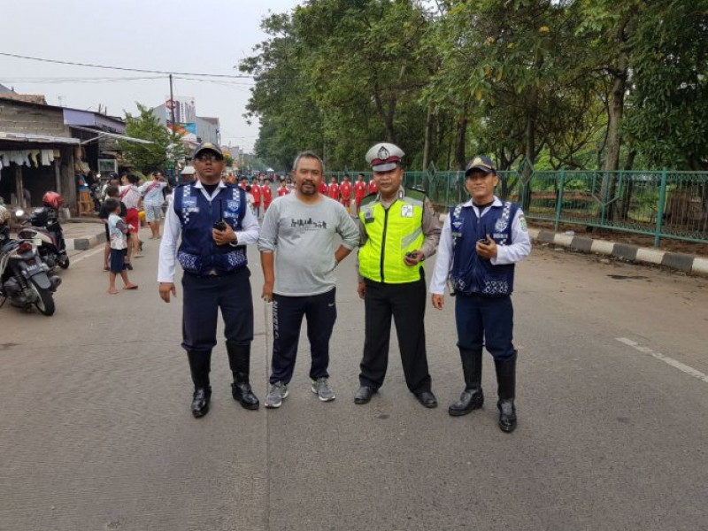 IMG-car-free-day-unit-lantas-polsek-neglasari-hadir-ditengah-liburan-masyarakat