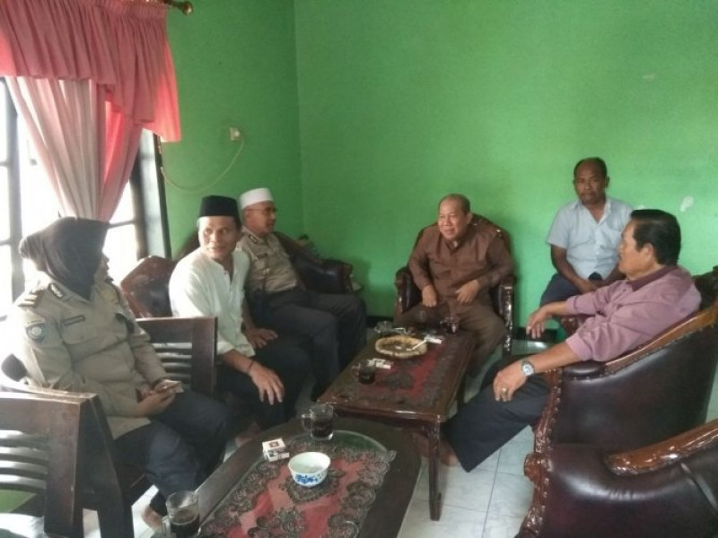 IMG-kapolsek-bersama-kanit-binmas-serta-bhabinkamtibmas-polsek-benda-sambang-ke-tokoh-masyarakat