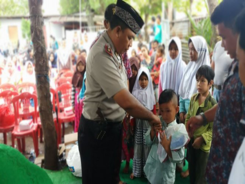 IMG-kapolsek-neglasari-hadiri-tasyakuran-dan-santuni-anak-yatim-bersama-tokoh-pemuda