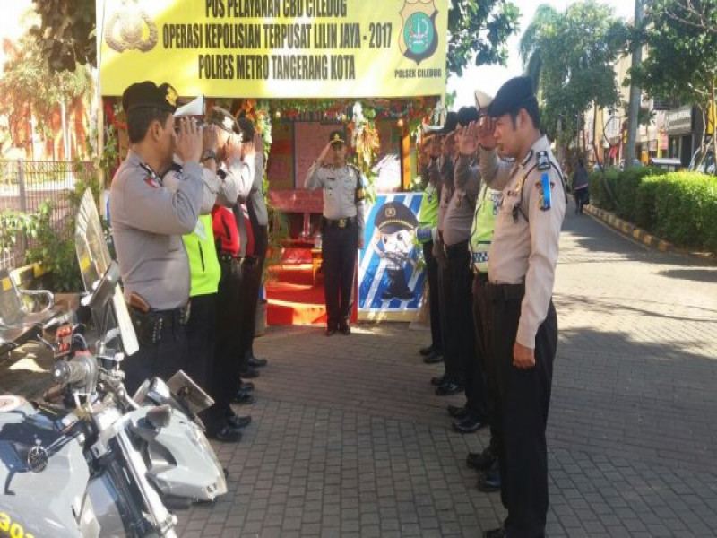 IMG-sehari-menjelang-natal-kapolsek-ciledug-lakukan-pengecekan-di-pos-pam-cbd