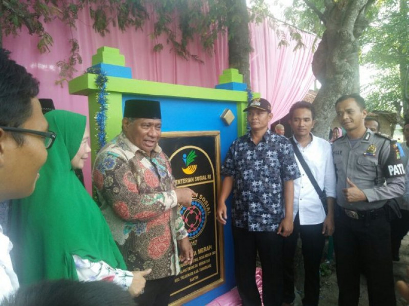 IMG-kunjungan-kerja-anggota-dpr-ri-f-pan-dapil-iii-banten-di-ds-kebon-cau-kec-teluknaga