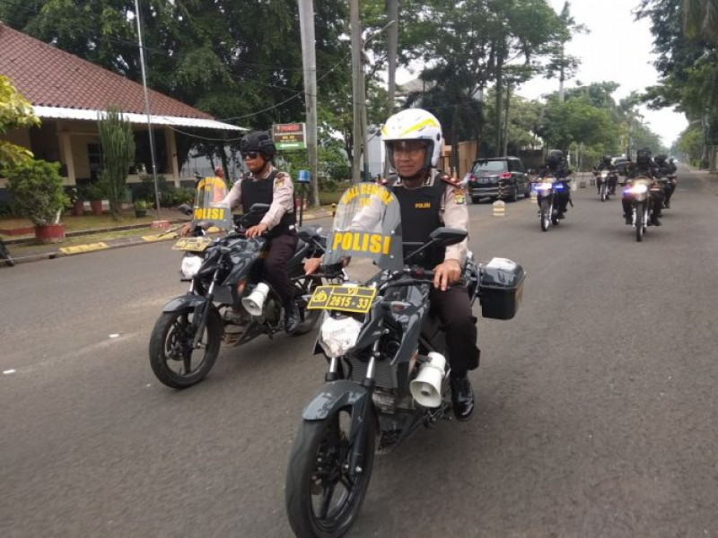 IMG-kapolsek-benda-ajak-bko-brimob-lakukan-patroli-di-wilayah-hukum-polsek-benda