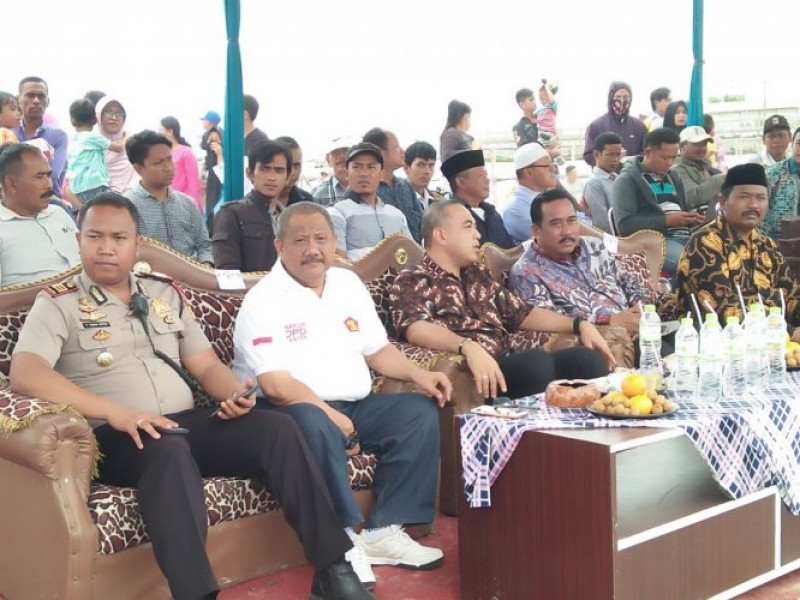 IMG-bupati-tangerang-buka-pesta-nelayan-didi-ds-muara-kec-teluknaga-bersama-masyarakat-nelayan