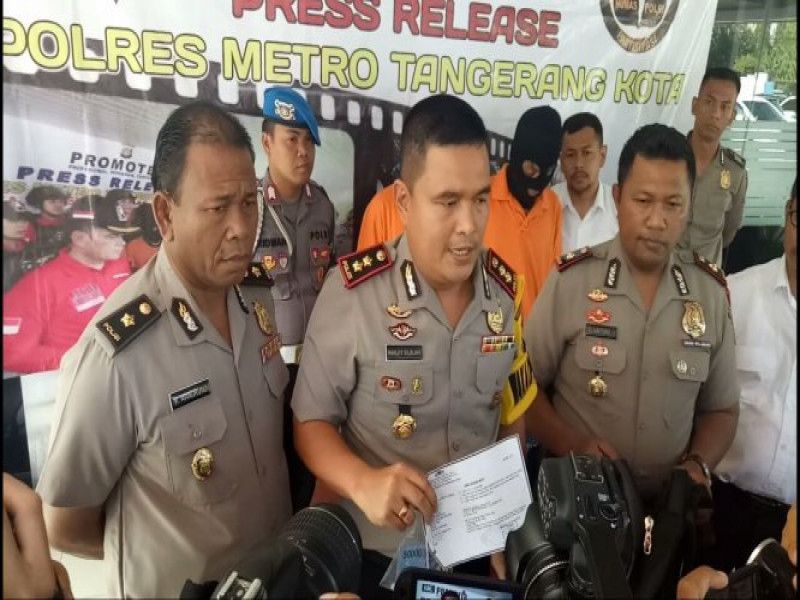 IMG-polsek-jatiuwung-tangkap-2-pelaku-spesialis-pecah-kaca-mobil