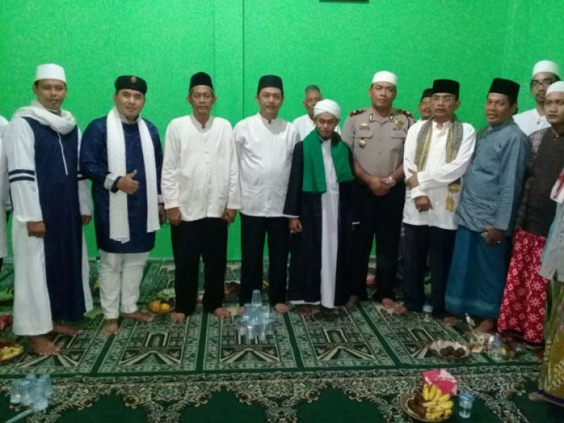 IMG-kapolsek-bersama-camat-neglasari-hadiri-kegiatan-maulid-dan-peresmian-majlis-talim