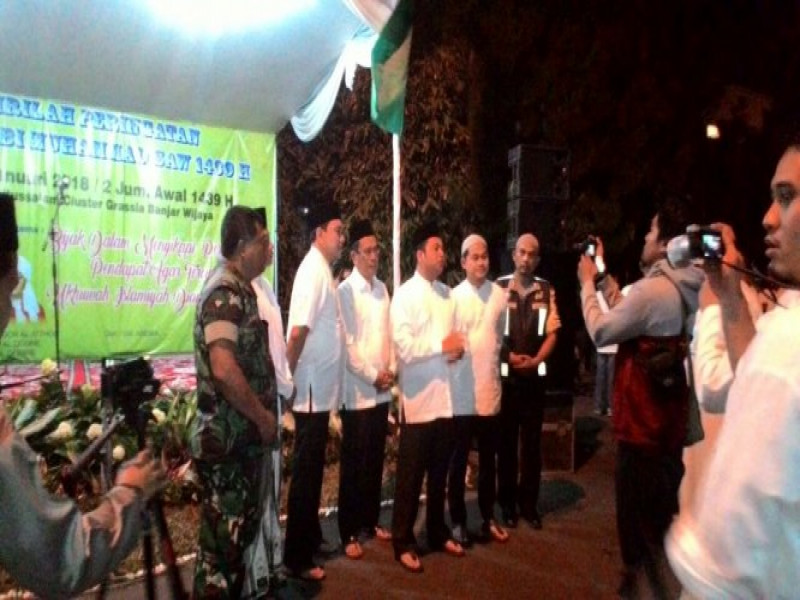 IMG-bhabinkamtibmas-polsek-cipondoh-hadiri-maulid-nabi-muhammad-bersama-calon-walikota-tangerang