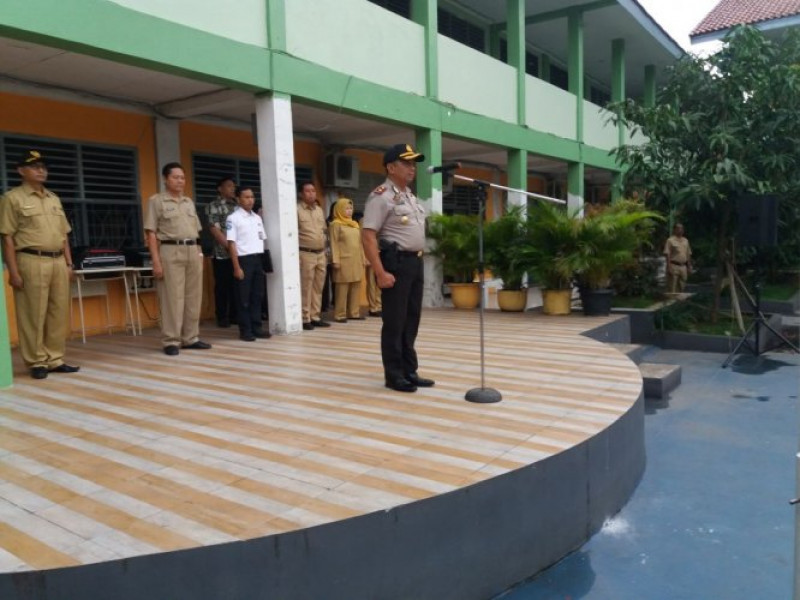 IMG-kapolsek-ciledug-menerima-tugas-sebagai-pembina-upacara-di-sman-3-tangerang