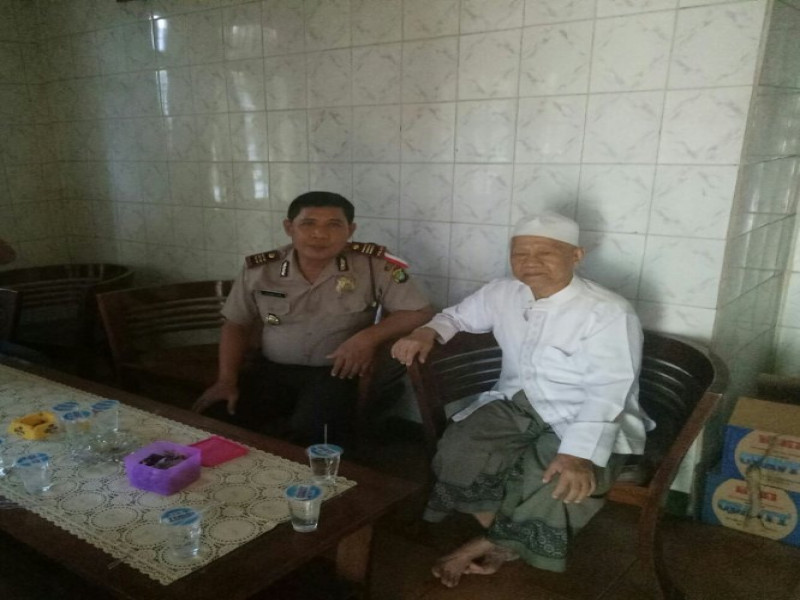 IMG-waka-polsek-cipondoh-ajak-tokoh-masyarakat-untuk-ajak-perang-terhadap-narkoba