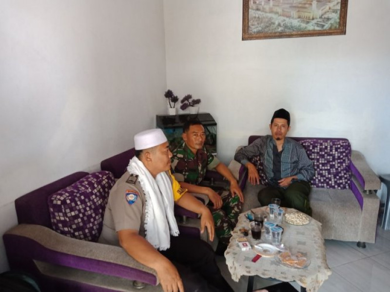 IMG-sinergitas-bhabinkamtibmas-ds-babakan-asem-dan-babinsa-dimajlis-taklim-nusrullah