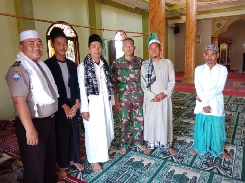 IMG-bripka-suhendra-sambangi-alim-ulama-sebagai-tokoh-agama-ciptakan-situasi-kamtibmas-yang-kondusif