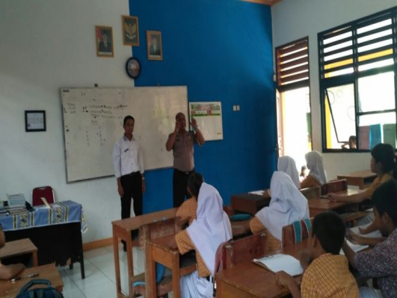 IMG-bripka-lukman-himbau-murid-sdn-7-untuk-tidak-memakai-perhiasan-berlebihan