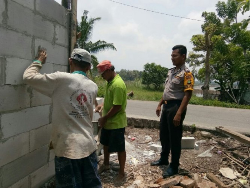 IMG-sambang-warga-brigadir-saeful-himbau-tak-menyebarkan-ujaran-kebencian-melalui-media-sosial