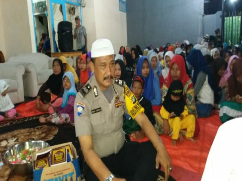 IMG-tumbuhkan-keakraban-dengan-alim-ulama-aiptu-iswiyadi-hadiri-acara-yasiinan-warga