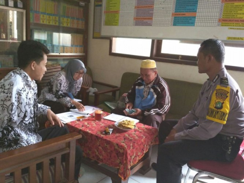 IMG-giat-polkiss-aipda-okki-tatap-muka-dengan-para-guru-sampaikan-pesan-kamtibmas