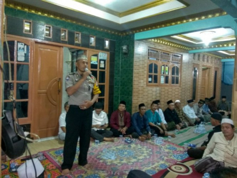 IMG-binmas-polsek-neglasari-wujudkan-kedekatan-dan-keharmonisan-dengan-masyarakat