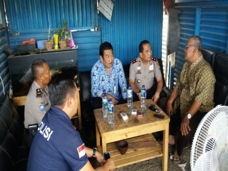 IMG-kapolsek-batu-ceper-laksanakan-kegiatan-sambang-dialogis-dan-silahturahmi-monitoring-wilayah-bersama-para-tokoh-masyarakat