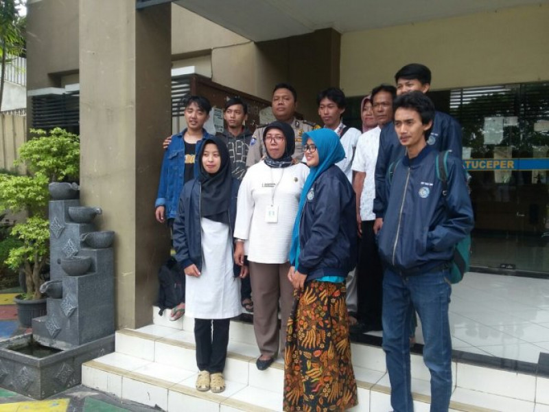 IMG-personil-polsek-batu-ceper-aiptu-khandoko-sambang-dialogis-kepada-mahasiswa-umt