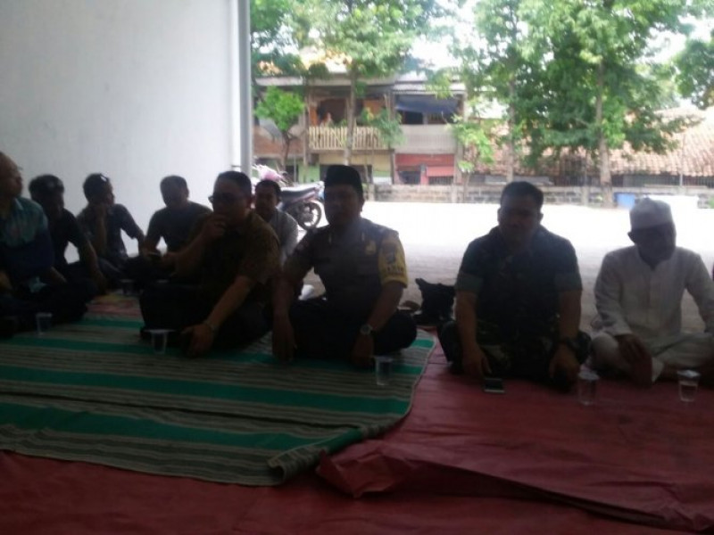 IMG-aiptu-khandoko-hadiri-kegiatan-syukuran-warga-batu-ceper