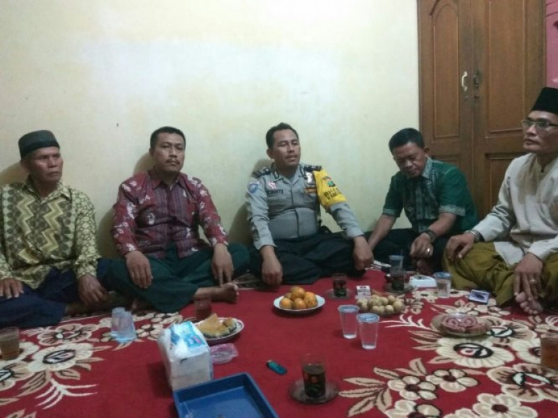 IMG-hadiri-tahlilan-aiptu-exwanto-penuhi-undangan-warga-binaannya