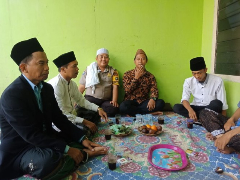 IMG-bersama-ulama-di-majlis-taklim-darul-quran-bripka-suhendra-himbau-tetap-menjaga-keamanan-lingkungan