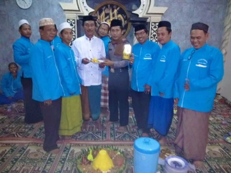 IMG-bhabinkamtibmas-polsek-benda-aipda-ali-husni-madani-basir-gelar-polmasjid-diwilayah-binaan