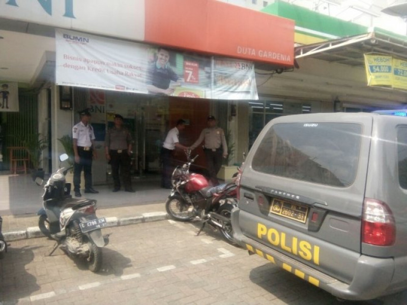 IMG-anggota-patroli-polsek-benda-patroli-kontrol-perbankan