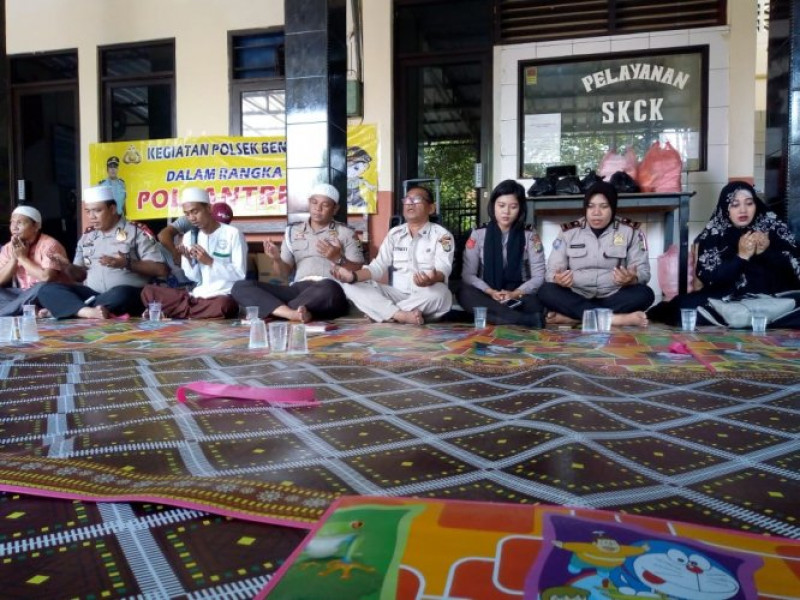 IMG-kapolsek-benda-bersama-anggota-gelar-pengajian