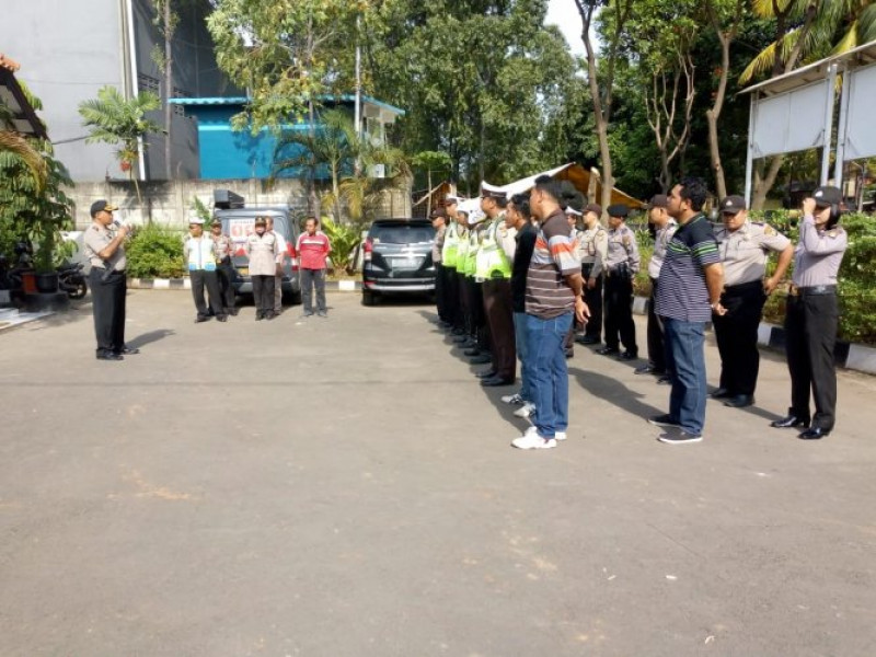 IMG-arahan-kapolsek-benda-dalam-apel-pagi-di-polsek-benda