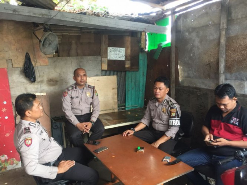 IMG-patroli-sambang-dialogis-unit-3-sabhara-polsek-jatiuwung-sampaikan-himbauan-kamtibmas