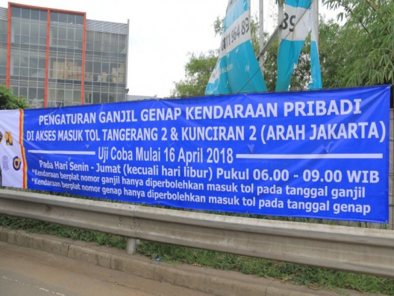 IMG-uji-coba-ganjil-genap-sukses-turunkan-kepadatan-lalin-di-tol-tangerang