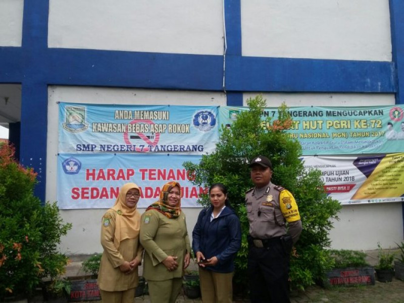IMG-kegiatan-program-polkiss-bhabinkamtibmas-aiptu-khandoko-sambang-dialogis-dengan-para-ibu-guru-smp-negeri-7-batu-ceper