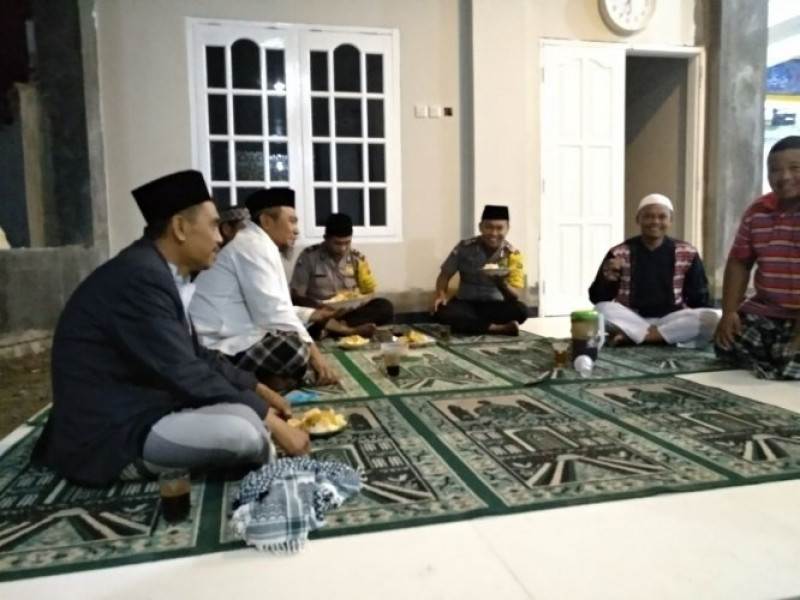 IMG-bhabinkamtibmas-polsek-neglasari-ajak-warga-menjaga-dan-memelihara-keberagaman-agama-serta-budaya