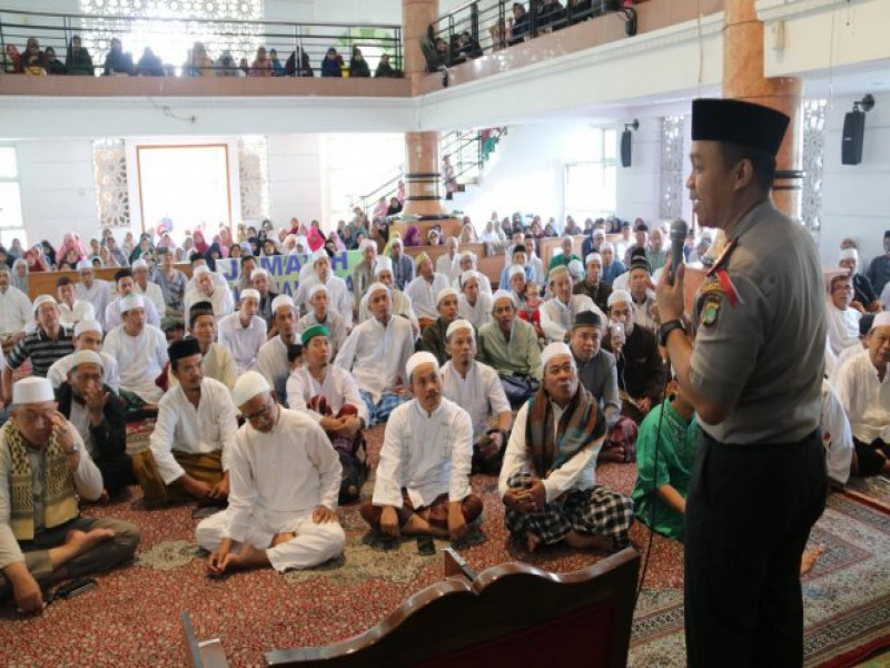 IMG-kapolrestro-tangerang-kota-turut-hadir-di-majelis-dhuha